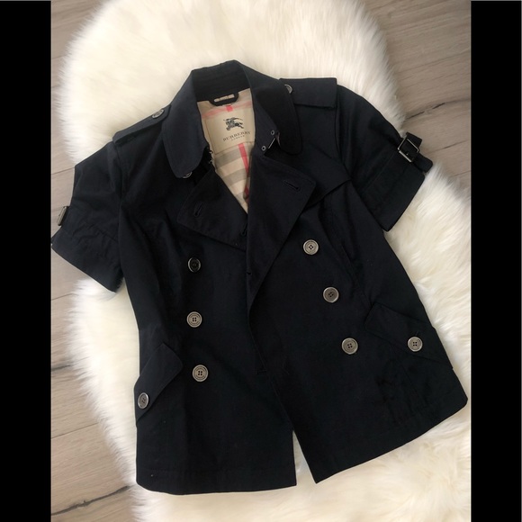 ❌SOLD❌ BURBERRY (Rare) Short-sleeved Double-breasted Top - Picture 1 of 7